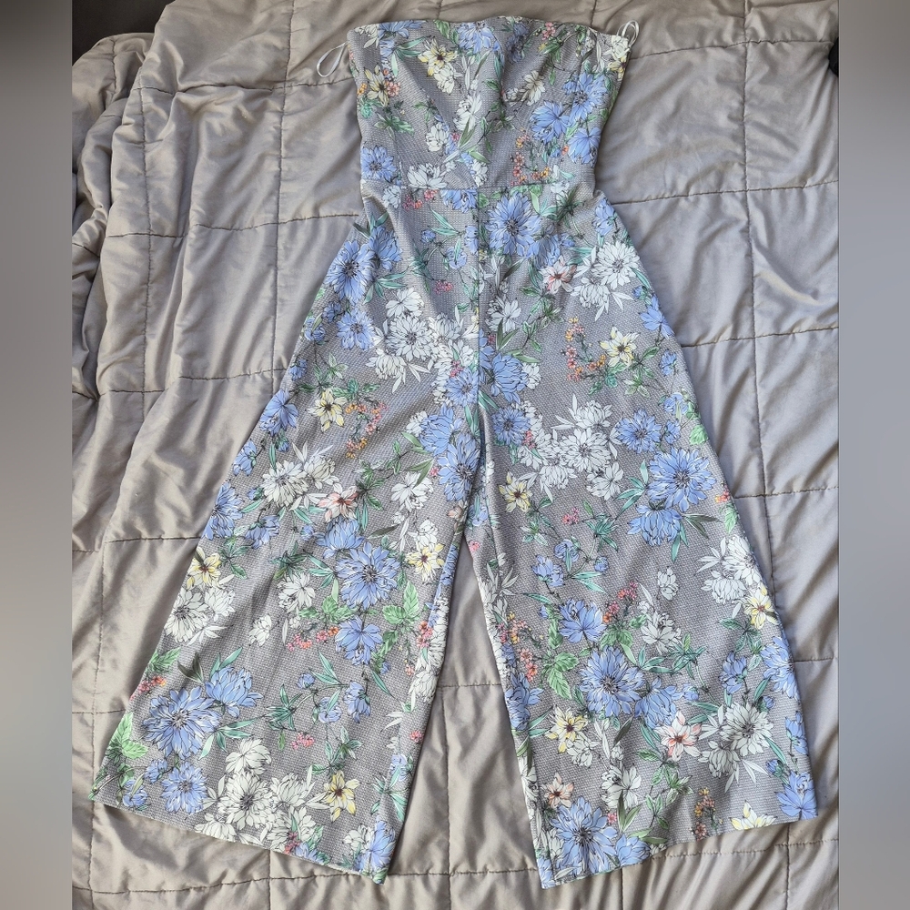 H&M Strapless Floral Wide Leg Cropped Jumpsuit, Size 12, Multi-Color, EUC